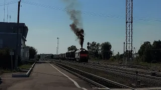 [РЖД] "Дал медведя" Тепловоз 2М62У-0046 (одна секция) с грузовым поездом на Ливны.