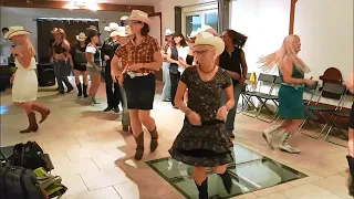 Share with You , Line Dance, Lilly et Mario Hollnsteiner à Rognes,  France, 13.07.2017