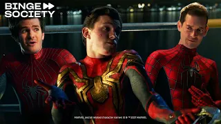 Spider-Man: Sin Camino a Casa | Los tres Peter Parker discuten en la Estatua de la Libertad