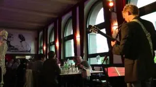 Comedykellnern in Hessen mit "Dingensfittich"