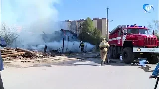 На улице Маловишерская произошел крупный пожар