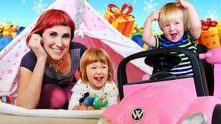 Presents for Bianca & little brother. Kids pretend play with dolls & toy cars. Kid friendly video.
