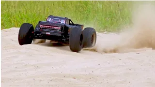 RC car ARRMA OUTCAST/KRATON/LOSI SUPER BAJAREY sand bashing video