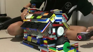 1500 rpm V8 Lego vacuum engine