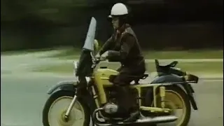 Патрульный мотоцикл "Урал" М-67П. Сцена погони (1981) / Patrol motorcycle "Ural" M-67P. Сhase scene.