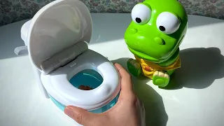 [Toy ASMR] Eating and Potty Training book💩& Toy 🚽 배변 훈련 장난감