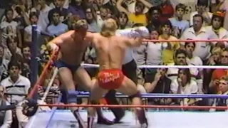 Roddy Piper vs Paul Orndorff