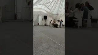 МУЗЫКАЛЬНЫЙ ПОДАРОК СЕСТРЕ НА СВАДЬБУ 👰 #shorts