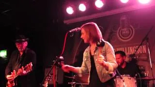 Eilen Jewell - Shakin' All Over (Johnny Kidd and the Pirates) (Bullingdon, Oxford, 04/04/2013)