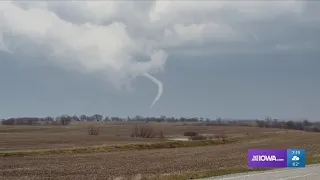 Possible tornado spotted near Milo, Iowa