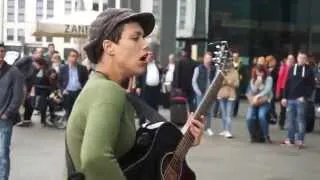 mercedes benz - janis joplin cover amazing street musician deva bosse - Sony ILCE-QX1 SmartShot