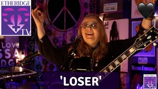 Melissa Etheridge covers 'Loser'