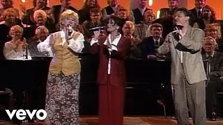 Bill & Gloria Gaither - Out of His Great Love [Live] ft. The Martins