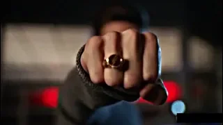 The Flash 5×01 Nora gifts Barry Flash ring| Barry teaches Nora to Phase