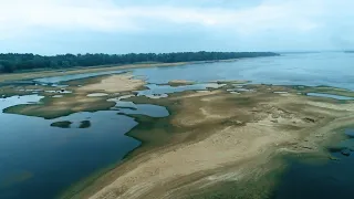 Пішки на острови. Дніпро на Запоріжжі обмілів. Аерозйомка