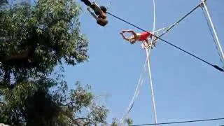 Trapeze Split and Catch