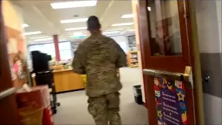 Soldier on Leave  Surprises his 6 Children !!!!