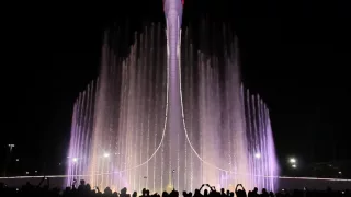 Адлер Олимпийский парк - Световое шоу "Поющий фонтан" - Show Must Go On