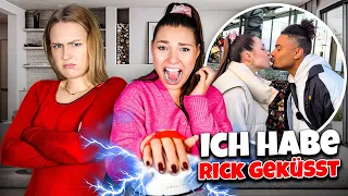 Stehe ich auf Rick? 🫢🤯 Lügendetektor Test mit @TheresaKirchner 😰