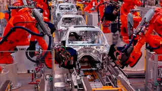 German factory assembler assembly line BMW X5, X6