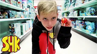 Noah's Bakugan Brawl in Target! | SuperHeroKids