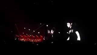 ROGER WATERS - "Another Brick In The Wall" Pt 2. + Pt 3 (Paris 2018)