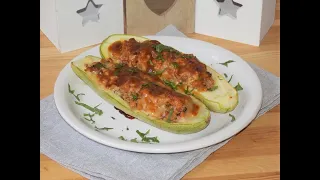 Meat stuffed zucchini boats | Dovlecei umpluti cu carne