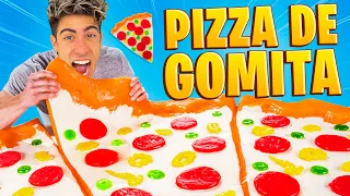 THE LARGEST GUMMY PIZZA IN THE WORLD !!!