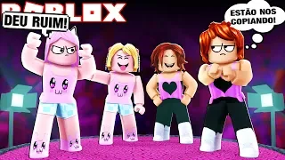 FOMOS TROLADAS NO DESFILE (Roblox- Fashion Famous)