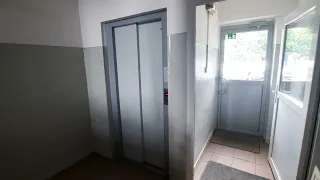 2017 Vymyslicky elevator with Czech voice @Saleziánska, Trnava, Slovakia