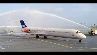 Water Salute for the last McDonnell Douglas MD-80 SAS