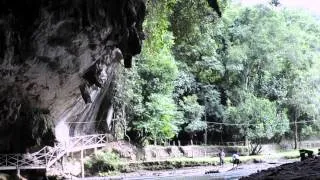 Tham Lod Cave (Pencave guesthouse & Homestay)