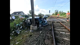 Aanrijding trein met een auto - Incidentenbestrijders van het spoor #12