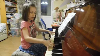 Марианна Лемешкина, 7 лет. Will Hudson "Moonglow", обр. Ю.Маркина