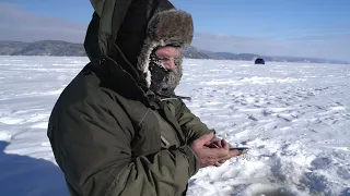 Leurre et technique de jig à la pêche blanche