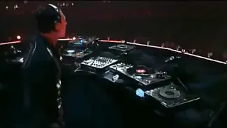 Tiesto - Love Comes Again - Tiesto Live In Concert 2004