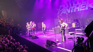 Steel Panther - "Weenie Ride" live@Tivoli Utrecht 02-02-2020