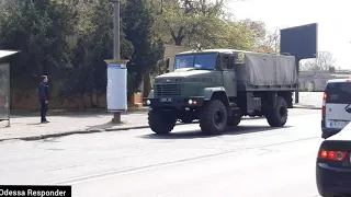 Military convoy in Odessa (2 video)