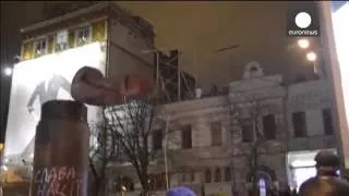 Video  Angry Kiev protesters topple Lenin statue, show off s