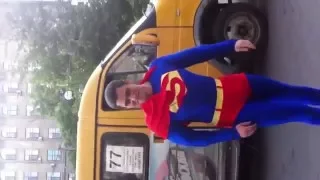 Супермэн спасает маршрутку