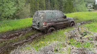 Upalanie na bezdrożach czyli jak nażreć sie błota Pajero pinin vs Opel frontera