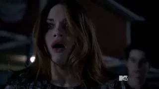 Teen Wolf - Aiden dies and Stiles comforts Lydia