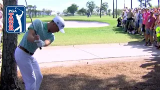 Justin Thomas holes out from the pine straw at Honda 2019