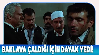 Zavallılar Türk Filmi | Abu, Baklava Çaldığı İçin Dayak Yiyor!