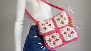 bag made of squares with crochet strawberries 🍓⭐ / crochet strawberry bag