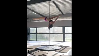 LB Pole Dance - Perpignan - Combo - Spinning Pole on The Leftovers OST