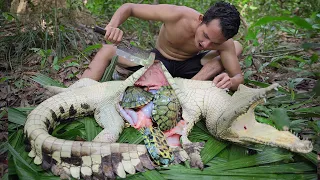 Unbelievable Video 2021 - Founding Turtle, Necklace​ in Crocodile Stomach n Cooking in Forest Eating