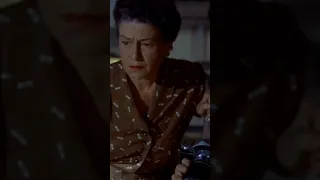 Rear Window Alfred Hitchcock  "Liza Sneaks into Thorwald's Apartment"#IllBeWatchingYou #Hitchcock