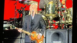 Paul McCartney / MEDLEY / Golden Slumbers-Carry that weight-The End (Foro sol 2023)