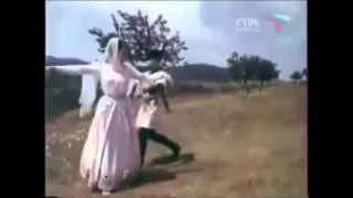 ancient Kumyk dance - старинный кумыкский танец.